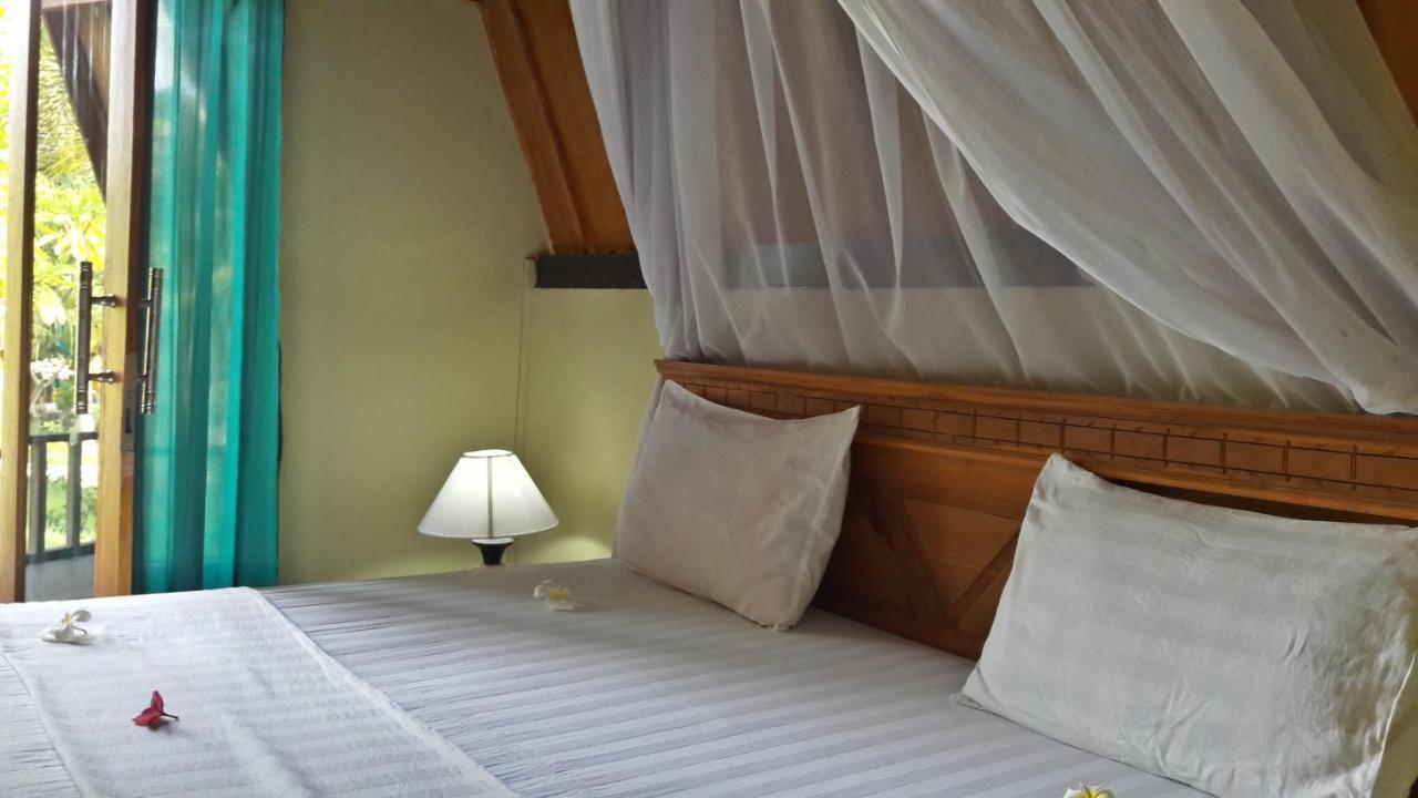 Pandan Bungalow Гили Еър Екстериор снимка